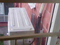 Монтаж наружного блока кондиционера с балкона 78